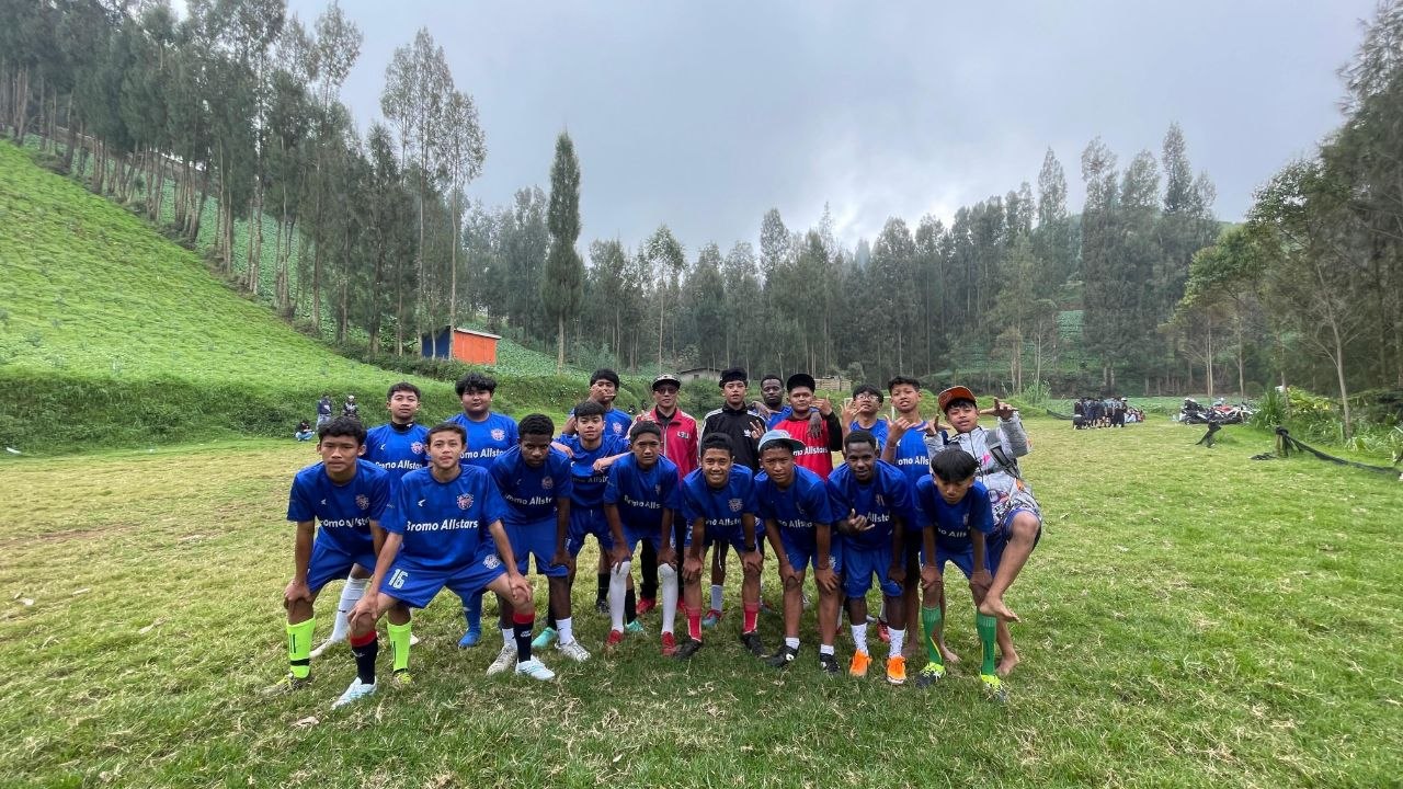Pertandingan Persahabatan Sepak Bola